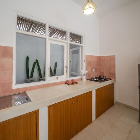 Villa Dadirri - In The Heart Of Seminyak - Walking Distance From Restaurants, Bars And Beach - Perfect Location Zewnętrze zdjęcie