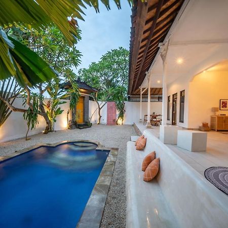Villa Dadirri - In The Heart Of Seminyak - Walking Distance From Restaurants, Bars And Beach - Perfect Location Zewnętrze zdjęcie