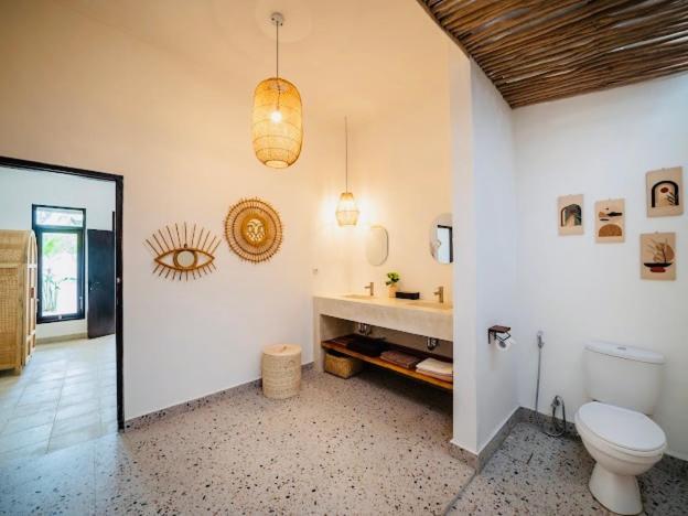 Villa Dadirri - In The Heart Of Seminyak - Walking Distance From Restaurants, Bars And Beach - Perfect Location Zewnętrze zdjęcie
